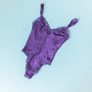 Victoria's Secret Gold Label Purple Satin Button Bodysuit Lingerie Womens Small